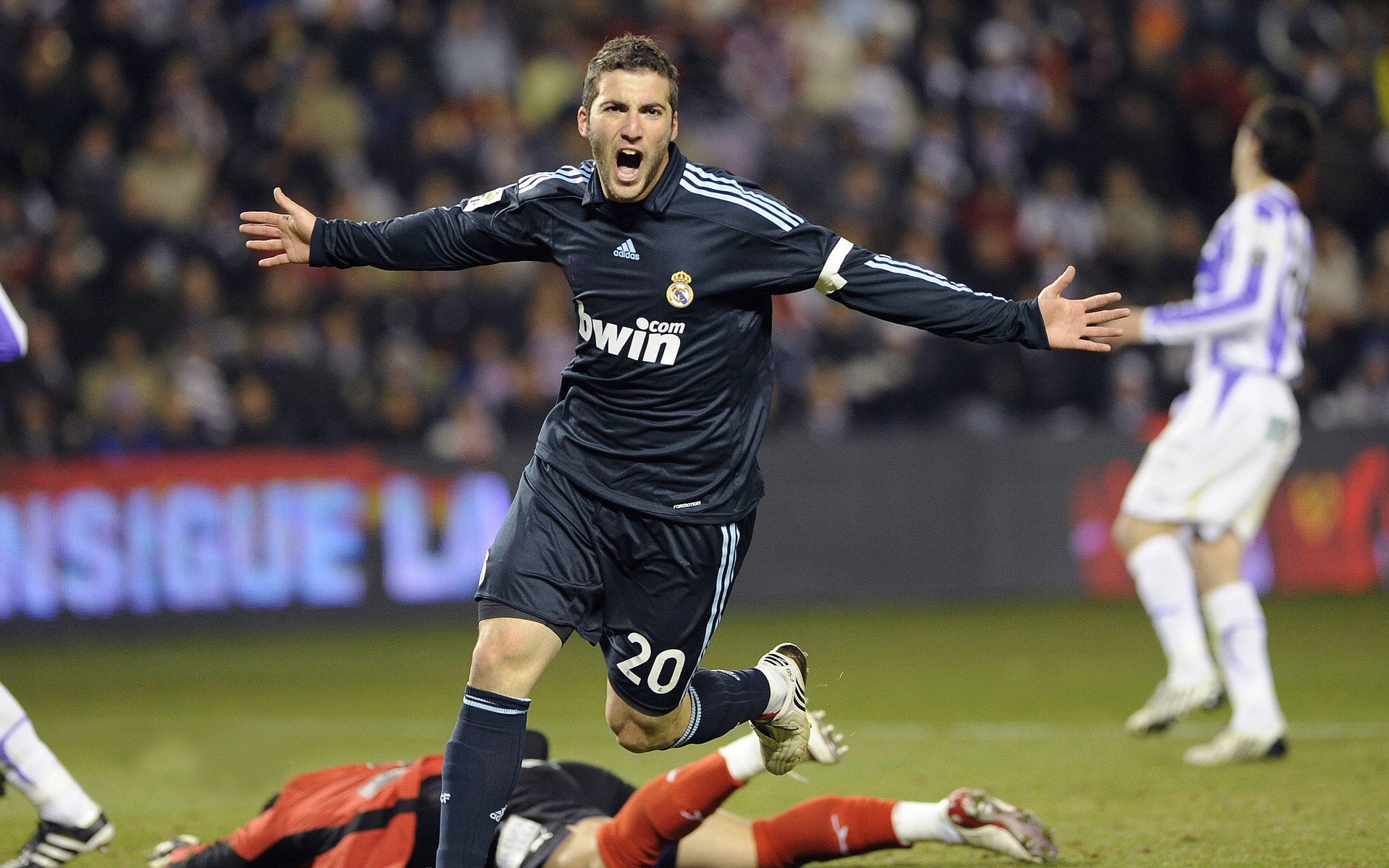 佩德里一球定乾坤，雷恩碾压尼斯背后的战术革命