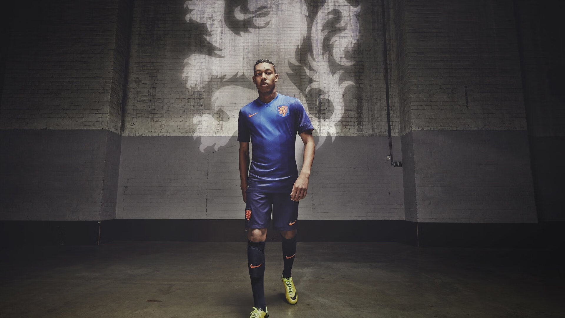 东契奇，在国王与老鹰的棋盘上，他是指挥官也是棋局本身